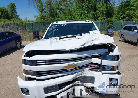 2019 Chevrolet Silverado 2500Hd Ltz from USA, damaged, VIN 1GC1KTEY8KF270138